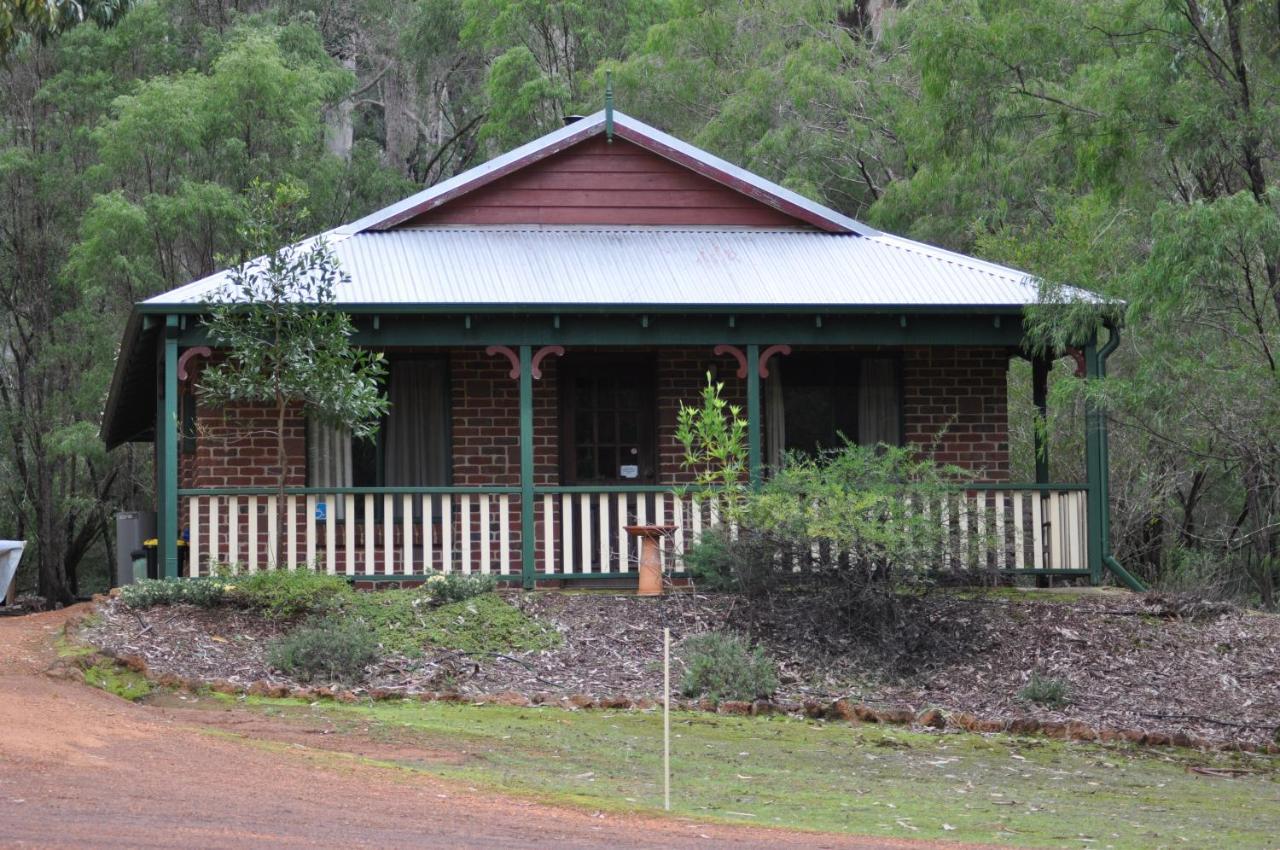 Karri Valley Chalets Pemberton Exterior foto